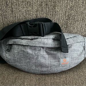 TINYAT Fanny Pack Travel Waist Bag Multi Pocket Lightweight Grey/Orange